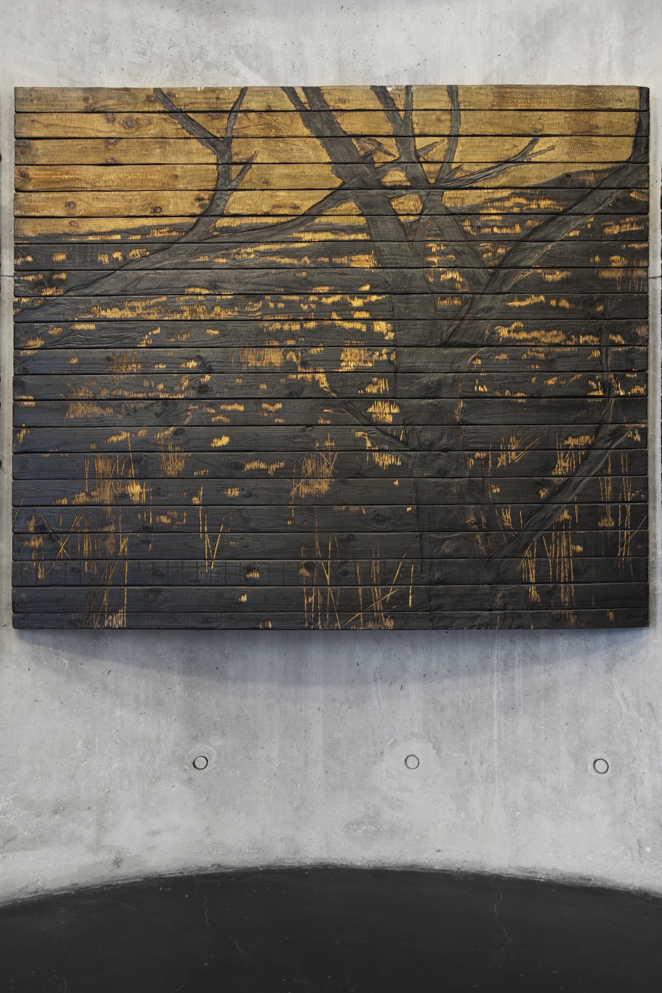3384Michele Mathison. Bushveld.   2014.  Burnt wood.  210 x 720 x 2 cm. Detail.