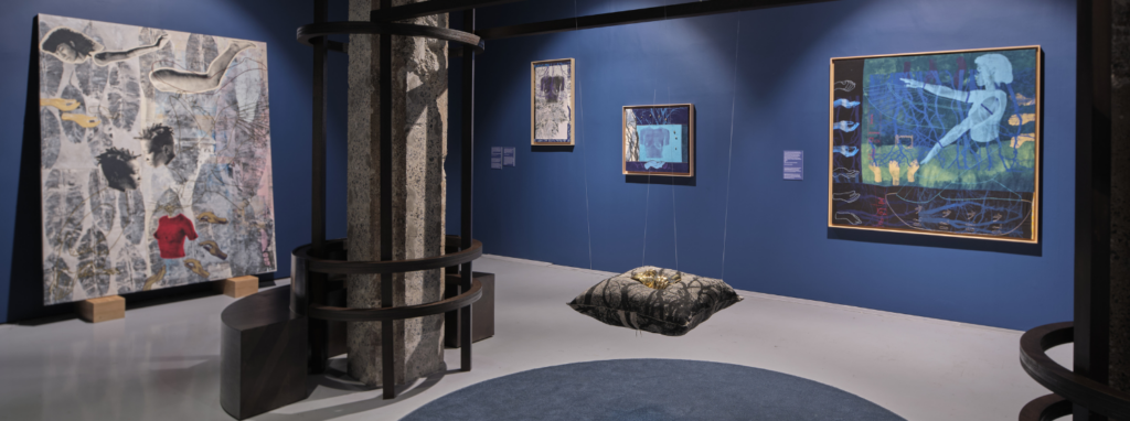 Re-looking: Exhibition Design in Practice